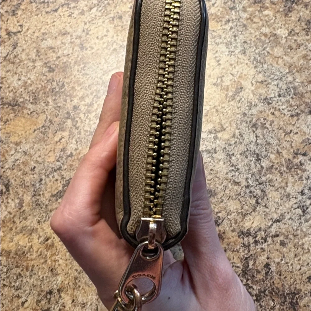 Coach Pebble Leather Wristlet